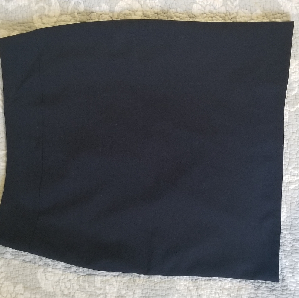 Navy, knee-length, straight pencil skirt size 16